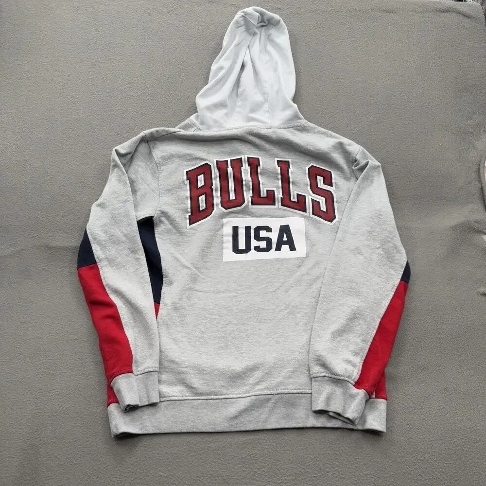 Chicago Bulls Hoodie Mens XL Gray Red NBA Basketball Pullover Colorblock USA - Picture 2 of 10